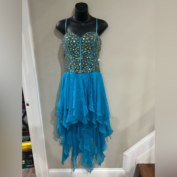 Wispy Dave & Johnny Blue Sequin Bust Corset Back Prom Dress Size 7/8 - Picture 1 of 6